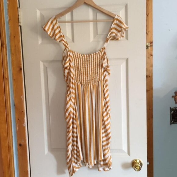 Love Fire Yellow Striped Dress Size Lg Rayon Flutter Sleeve Tank Summer Coastal - Picture 6 of 8